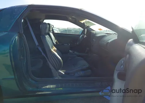 1998 Pontiac Firebird Trans Am z USA, uszkodzony, nr VIN 2G2FV22G2W2230717